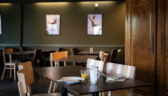 TULIP INN BEAUNE - HotelTulipInn Restaurantreceptionsalonpetitdejeuner Septembre LionelDUPOUY Photographie