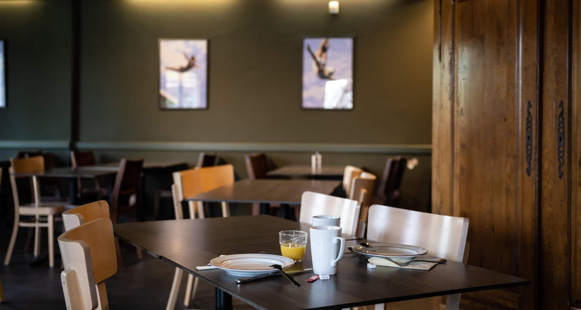 TULIP INN BEAUNE - HotelTulipInn Restaurantreceptionsalonpetitdejeuner Septembre LionelDUPOUY Photographie