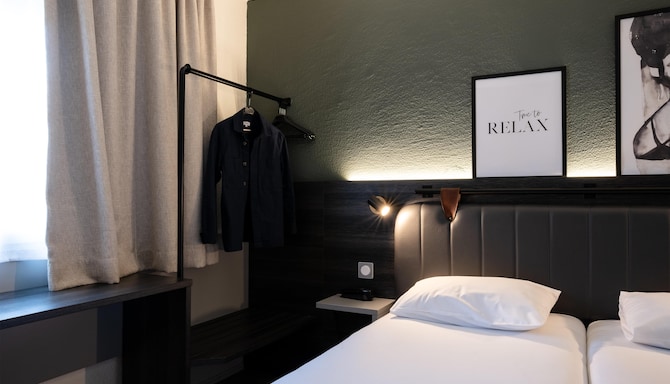 TULIP INN BEAUNE - HotelTulipInn Leschambres Septembre LionelDUPOUY Photographie