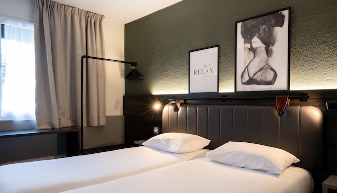 TULIP INN BEAUNE - HotelTulipInn Leschambres Septembre LionelDUPOUY Photographie