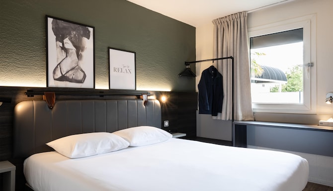 TULIP INN BEAUNE - HotelTulipInn Leschambres Septembre LionelDUPOUY Photographie