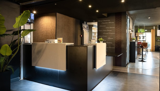 TULIP INN BEAUNE - HotelTulipInn Restaurantreceptionsalonpetitdejeuner Septembre LionelDUPOUY Photographie