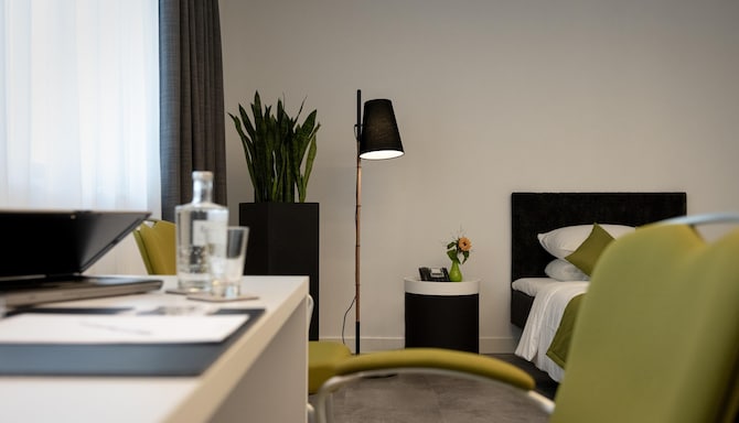 Tulip Inn Duesseldorf Arena - Business Zimmer