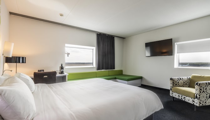 Tulip Inn Eindhoven Airport - Tulip Inn room