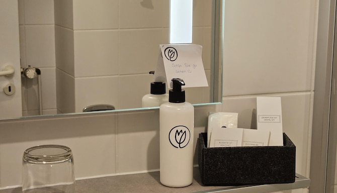 TULIP INN FRANKFURT AIRPORT - Guest room amenity
