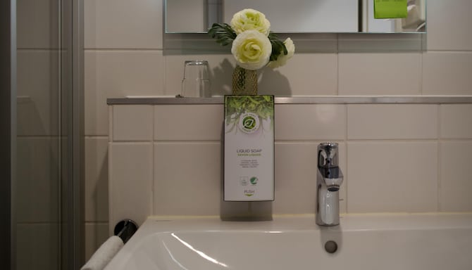 TULIP INN FRANKFURT AIRPORT - Tulip Inn Frankfurt Airport Bath Room
