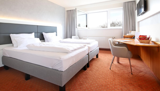TULIP INN FRANKFURT AIRPORT - Standard Room