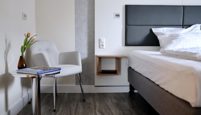 TULIP INN FRANKFURT AIRPORT - Tulip Inn Frankfurt Airport Standard Room 3 Single Beds