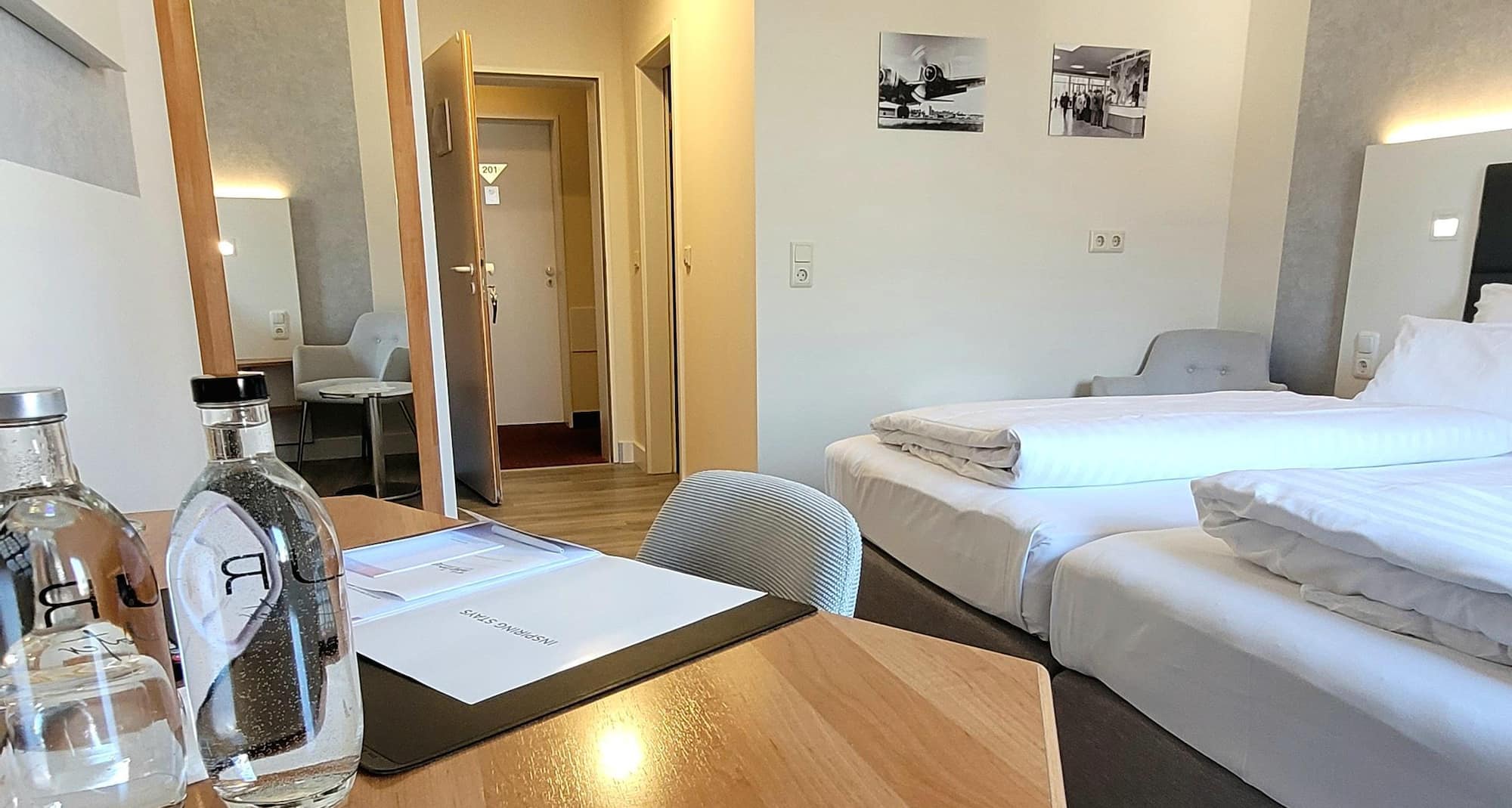 TULIP INN FRANKFURT AIRPORT - Tulip Inn Frankfurt Airport Room Interior
