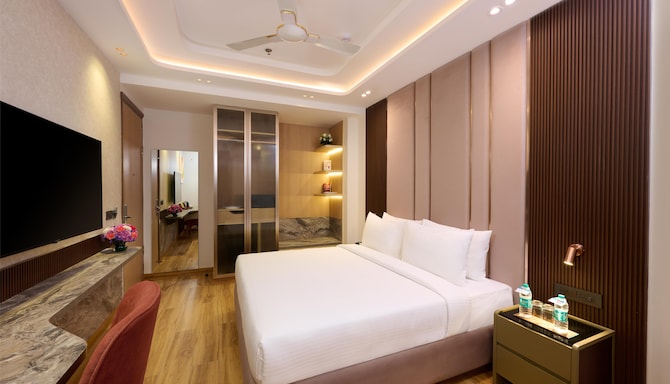 TULIP INN GURUGRAM SEC-39 - Superior Double room