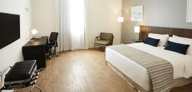 Tulip Inn Itaguai - Guest Room