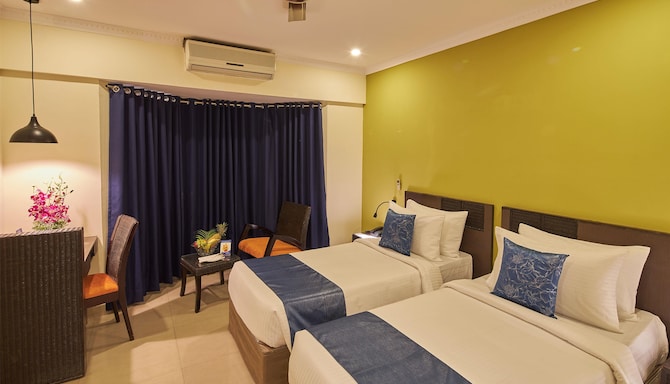Tulip Inn Koramangala Bangalore - DELUXE ROOM TWIN BED