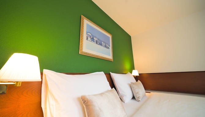 Tulip Inn Lausanne Beaulieu - Gaestezimmer