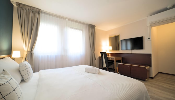 Tulip Inn Lausanne Beaulieu - Gaestezimmer