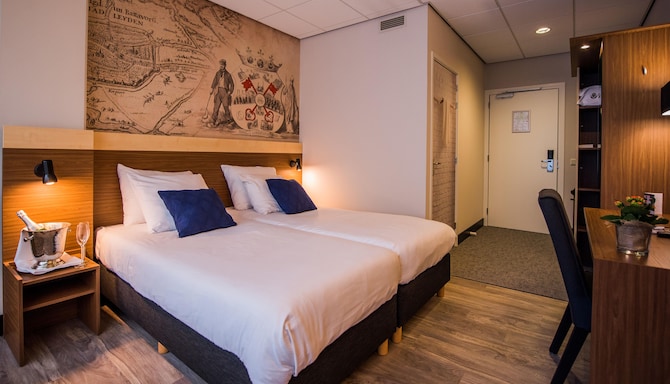Tulip Inn Leiden Centre - Tulip Inn Standard Room