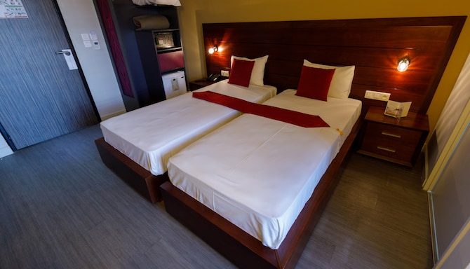 Tulip Inn Sainte Clotilde La Reunion - Standard Room 2  Single Beds