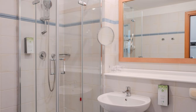 Tulip Inn Turin South - Bagno in camera degli ospiti