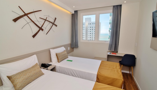 Tulip Inn Vila Velha - Standard Room Twin - Antiga
