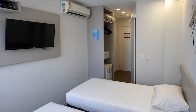 Tulip Inn Vila Velha - Standard Room Twin