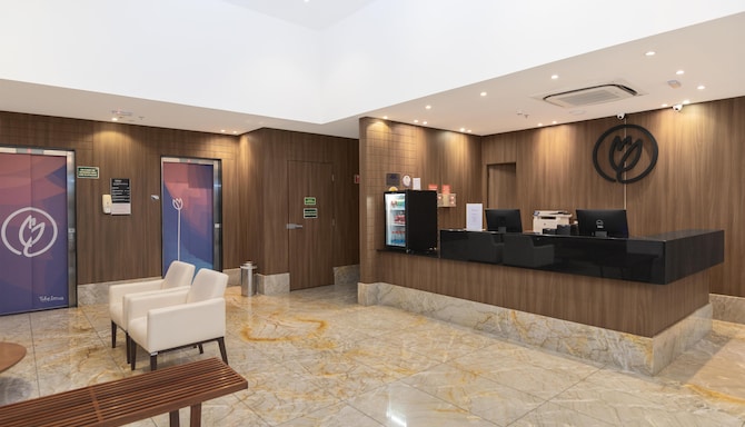 Tulip Inn Vila Velha - Vue du lobby