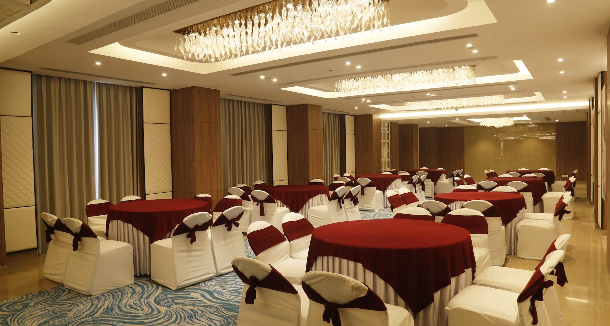 Tulip Inn Zirakpur - Mystic