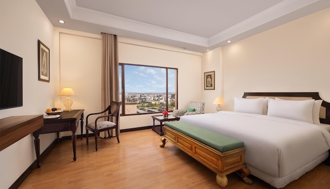 V SAROVAR PORTICO MI ROAD JAIPUR - Premium Room