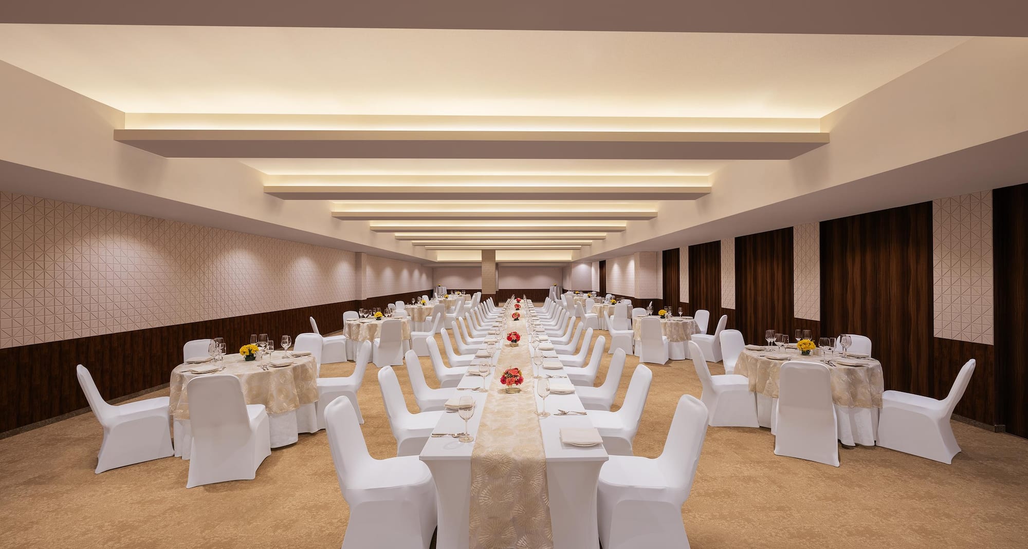 V SAROVAR PORTICO MI ROAD JAIPUR - Casamento