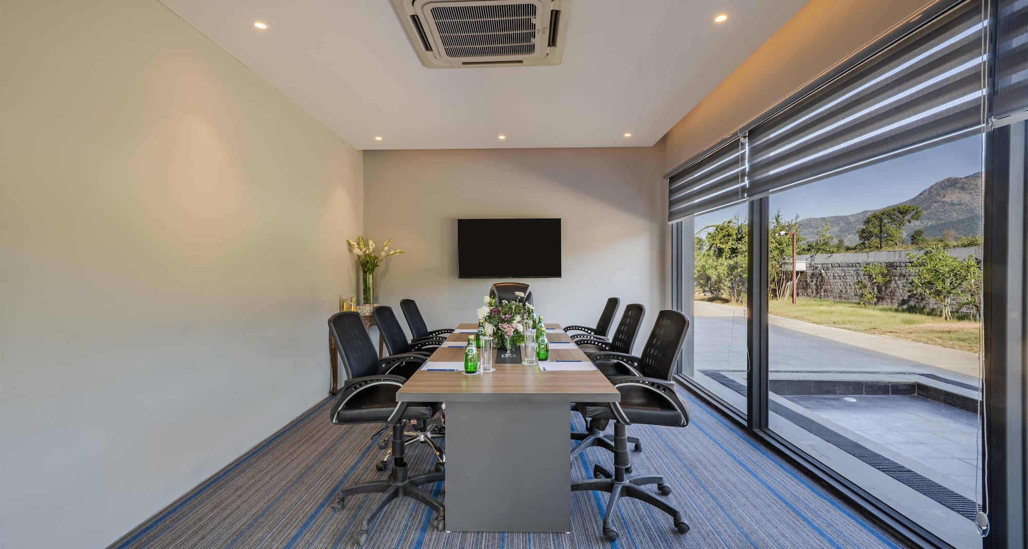 VANDHARA SAROVAR PREMIERE JIM CORBETT - Boardroom