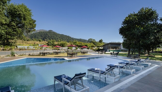 VANDHARA SAROVAR PREMIERE JIM CORBETT - Swimming Pool Day View
