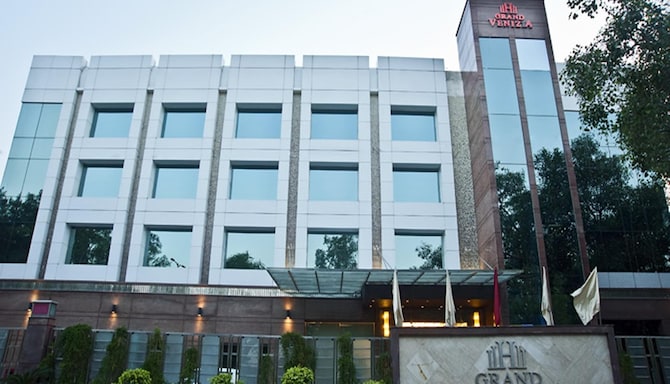 Venizia Sarovar Portico Delhi - Vue extérieure